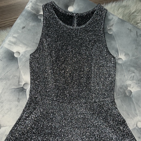 Shimmer romper - Picture 2 of 3